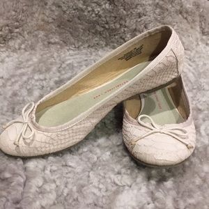 Ballet bow tie flats